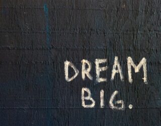How to Create Business Momentum Through Smart Marketing - Josei Life